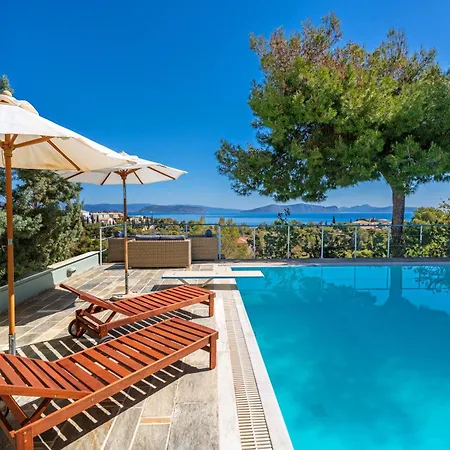 Vila Liana's Dreamy Near